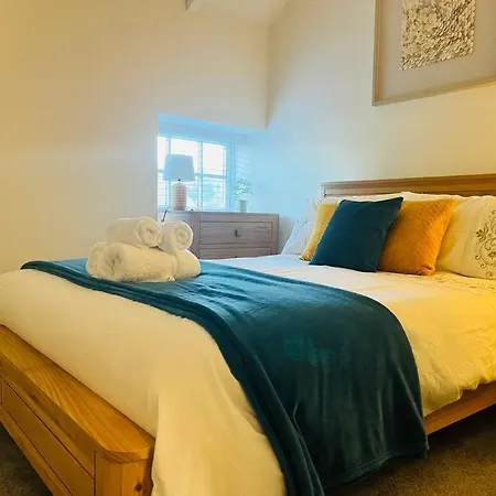 Charming Brecon Beacons Cottage With Parking Gilwern Exterior photo