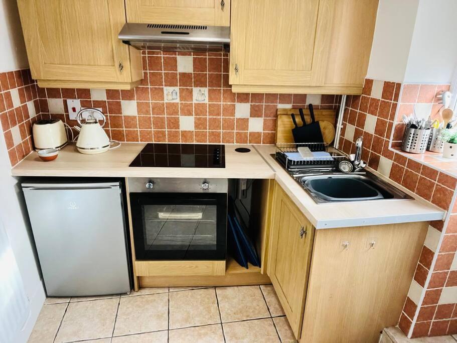 Charming Brecon Beacons With Parking Holiday home
