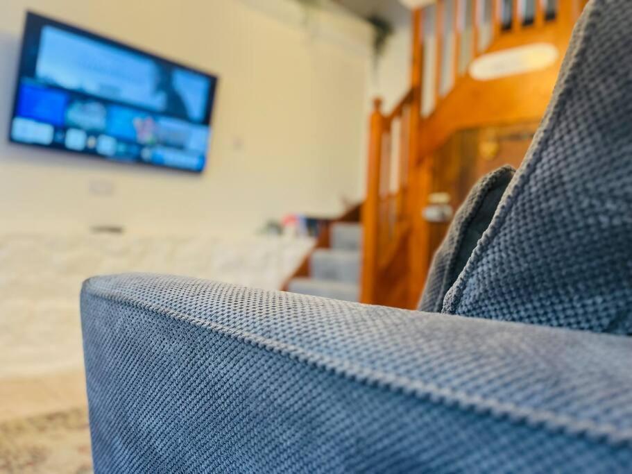 Charming Brecon Beacons With Parking * Gilwern
